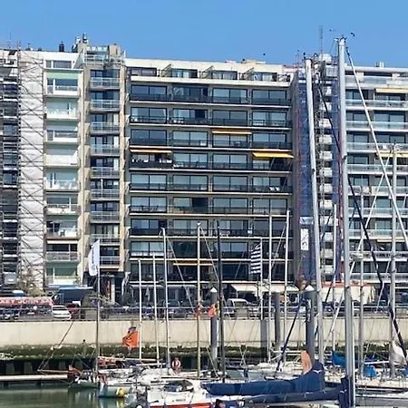 Penthouse Vakantielust Апартаменты *